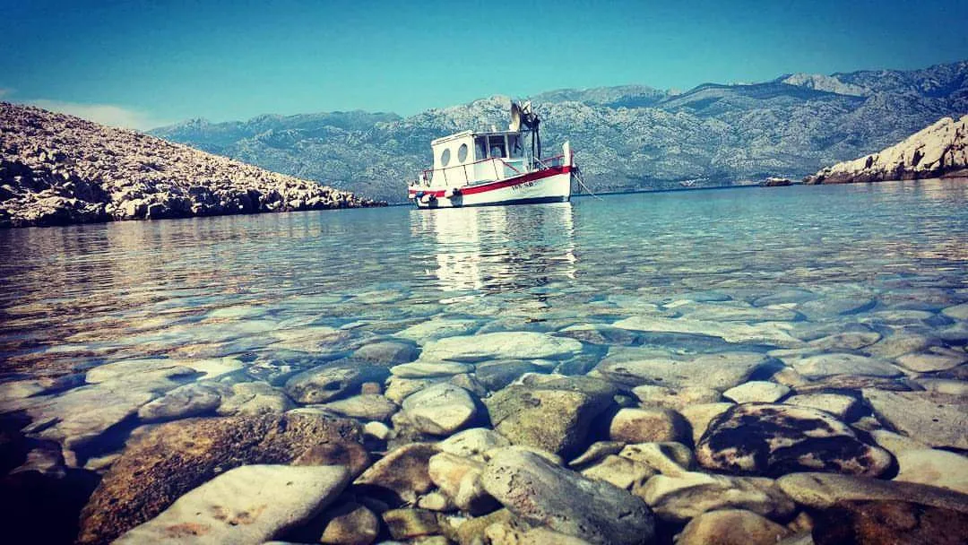 Kristalno čisto more